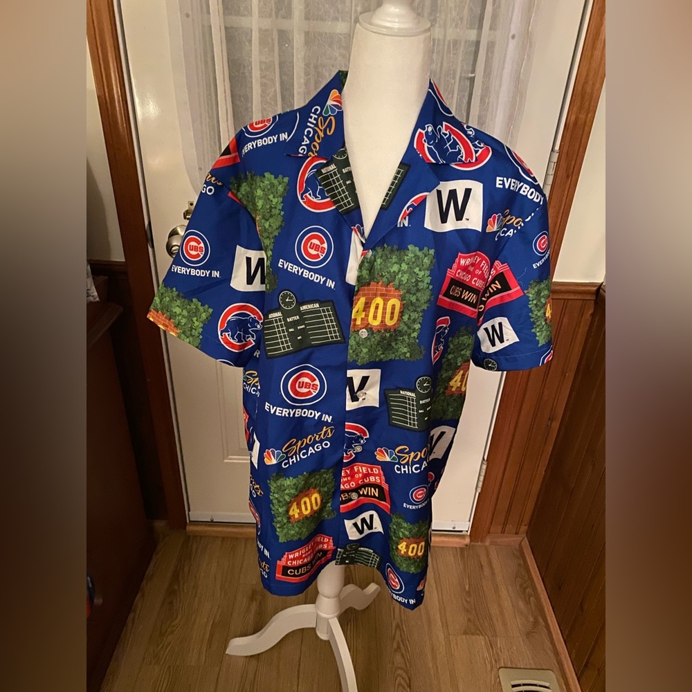 Chicago Cubs NBC Sports Ivy Wall Baseball Hawaiian Shirt
